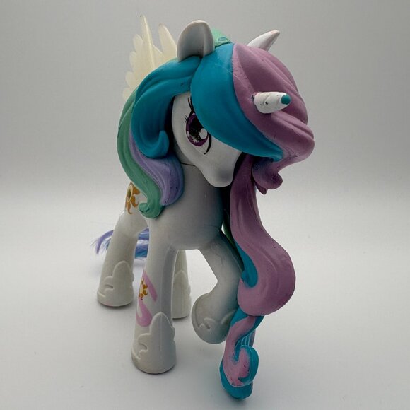 My Little Pony (MLP) Princess Celestia G4 2012 Brushable Tail (SKU: 350TO) - Picture 4 of 9